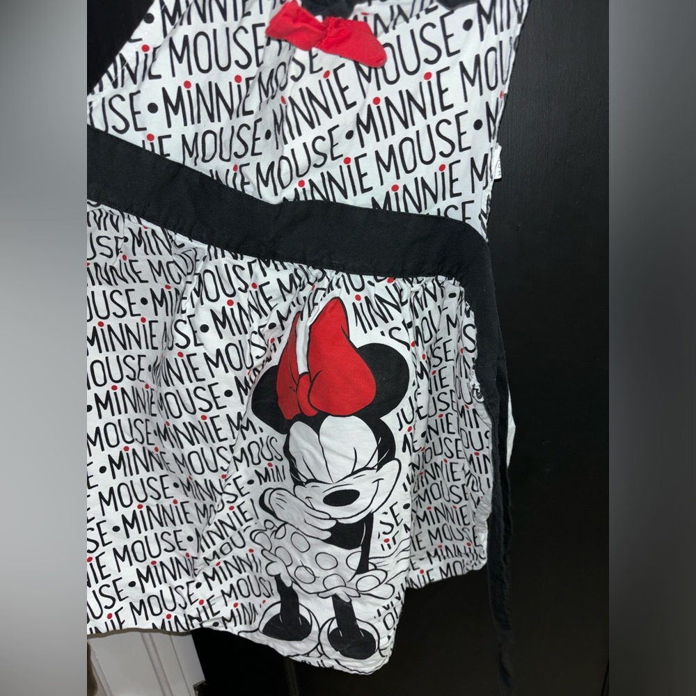 Disney Minnie Mouse Kitchen Apron - Picture 2 of 3